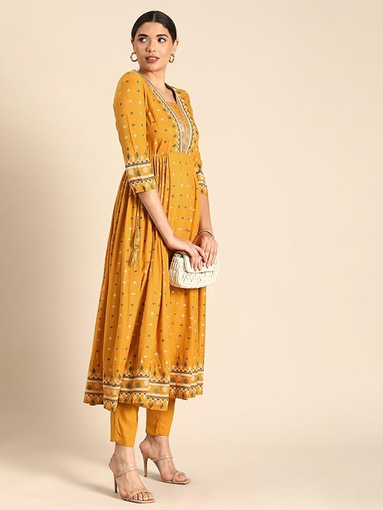 ANNI DESIGNER Women's Rayon-blend Kurta With Pant